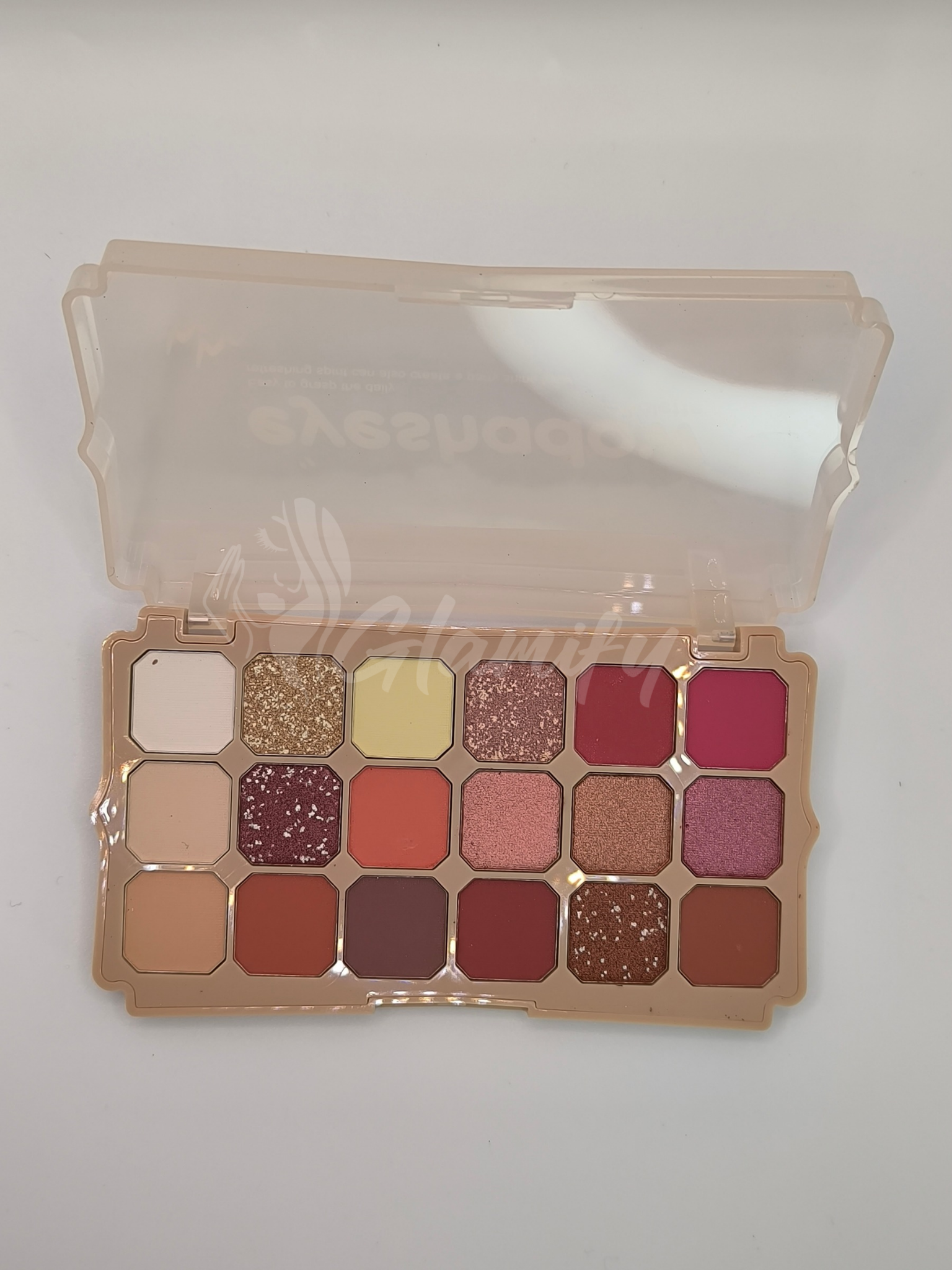 Msyaho 18 Colours eyeshade palette
