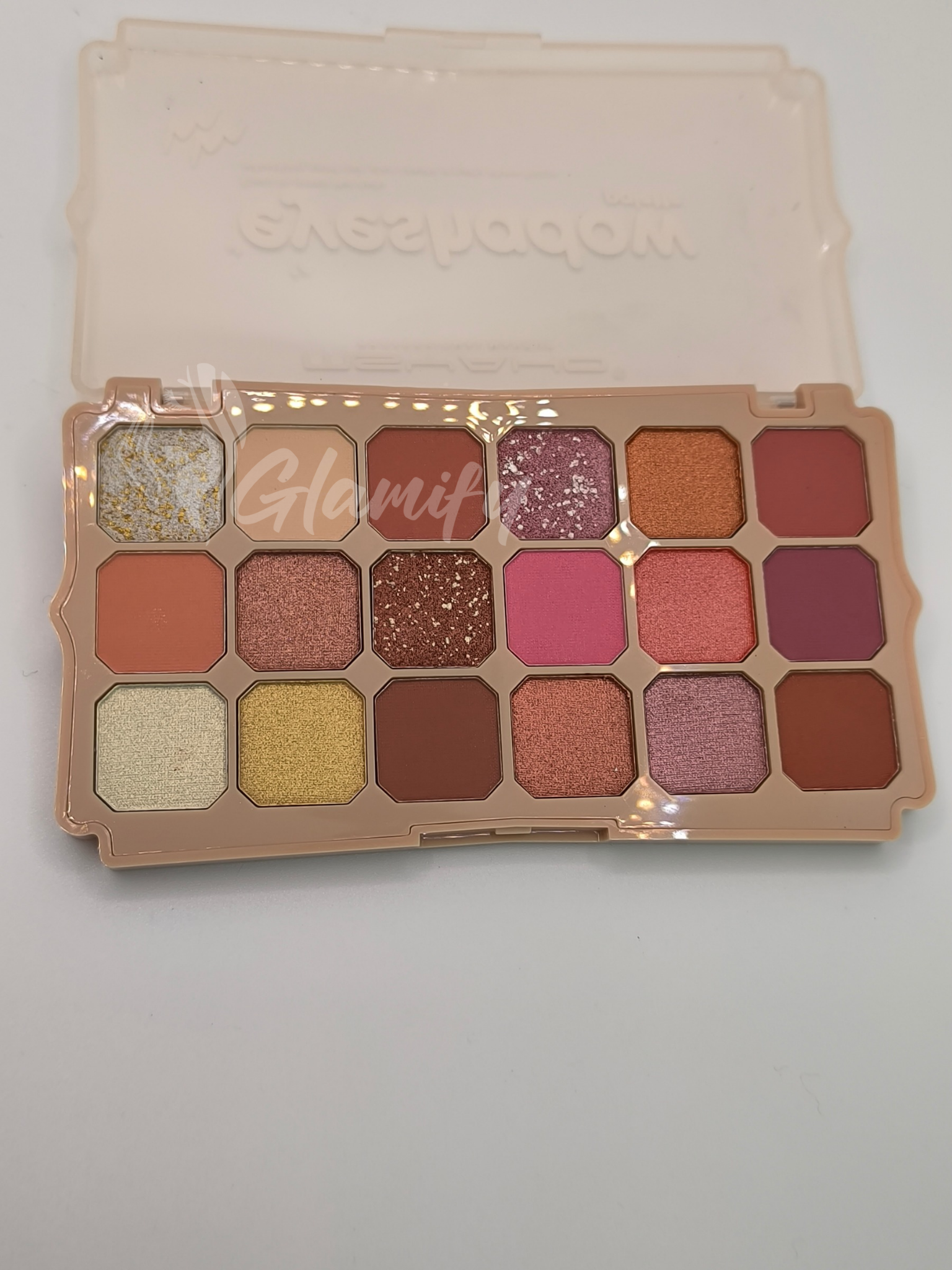 Msyaho 18 Colours eyeshade palette