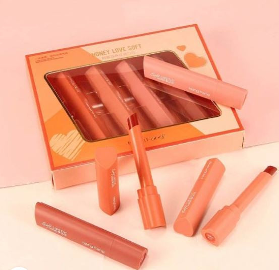 HengFang 4pcs Heart Lipstick Set