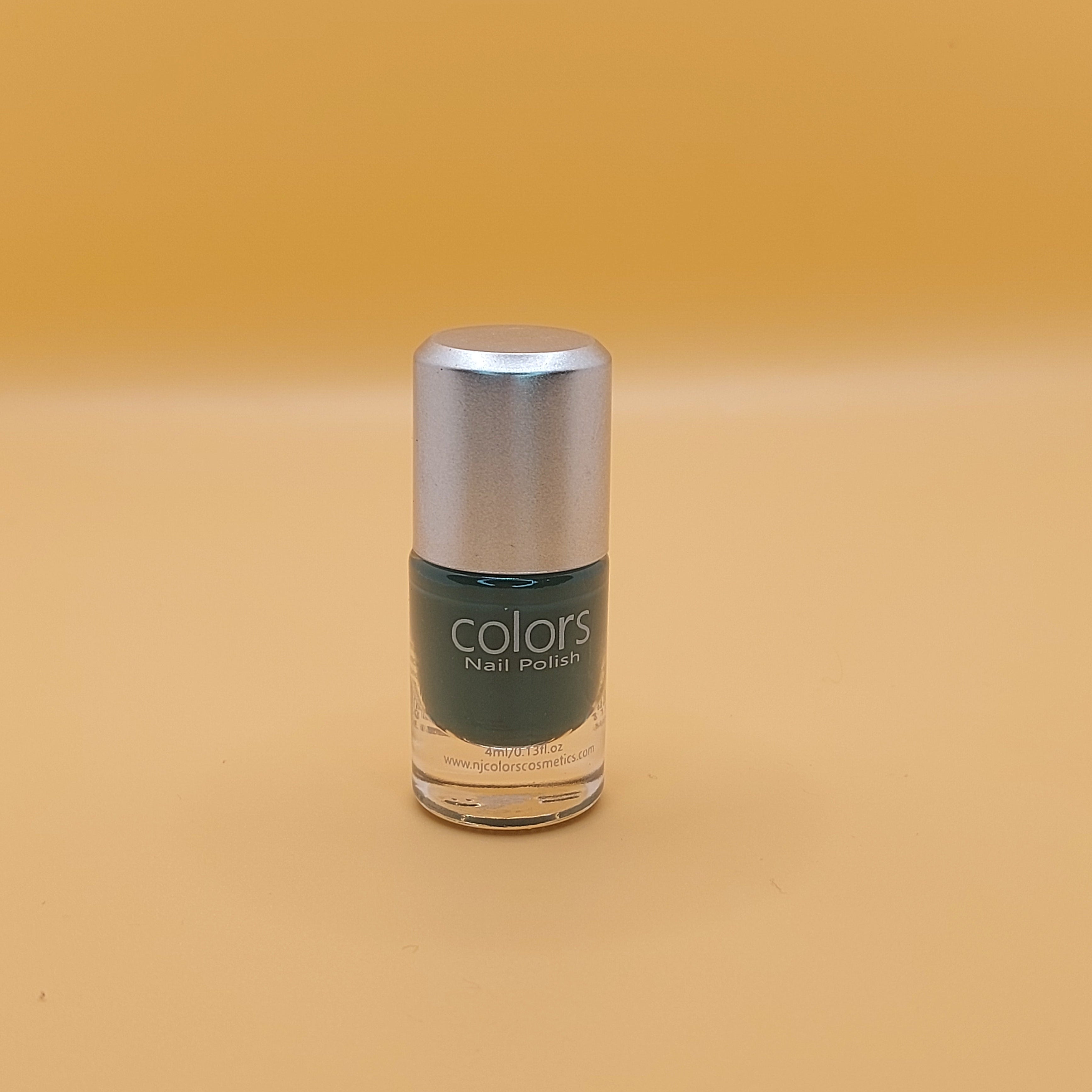 Colors nails polish