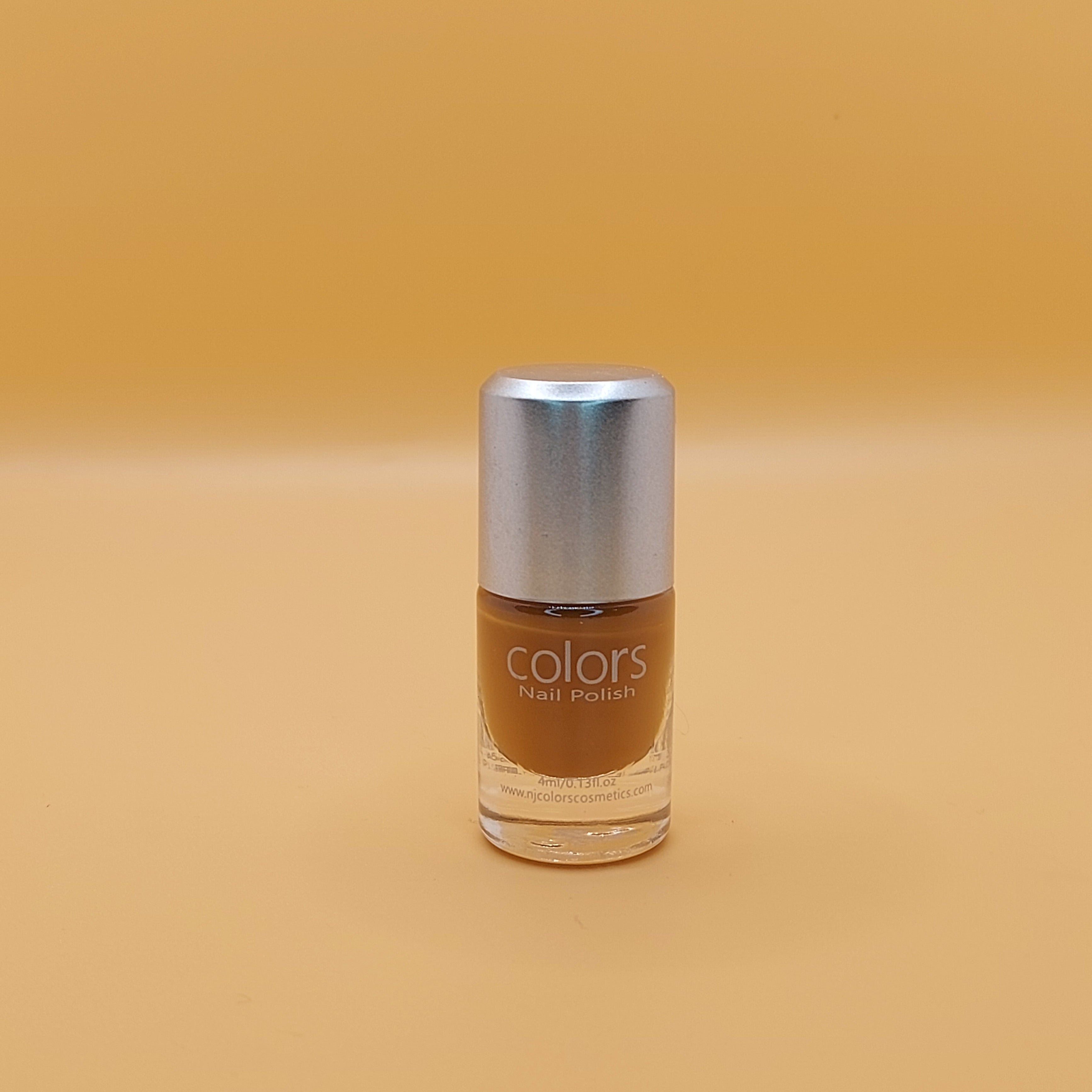 Colors nails polish