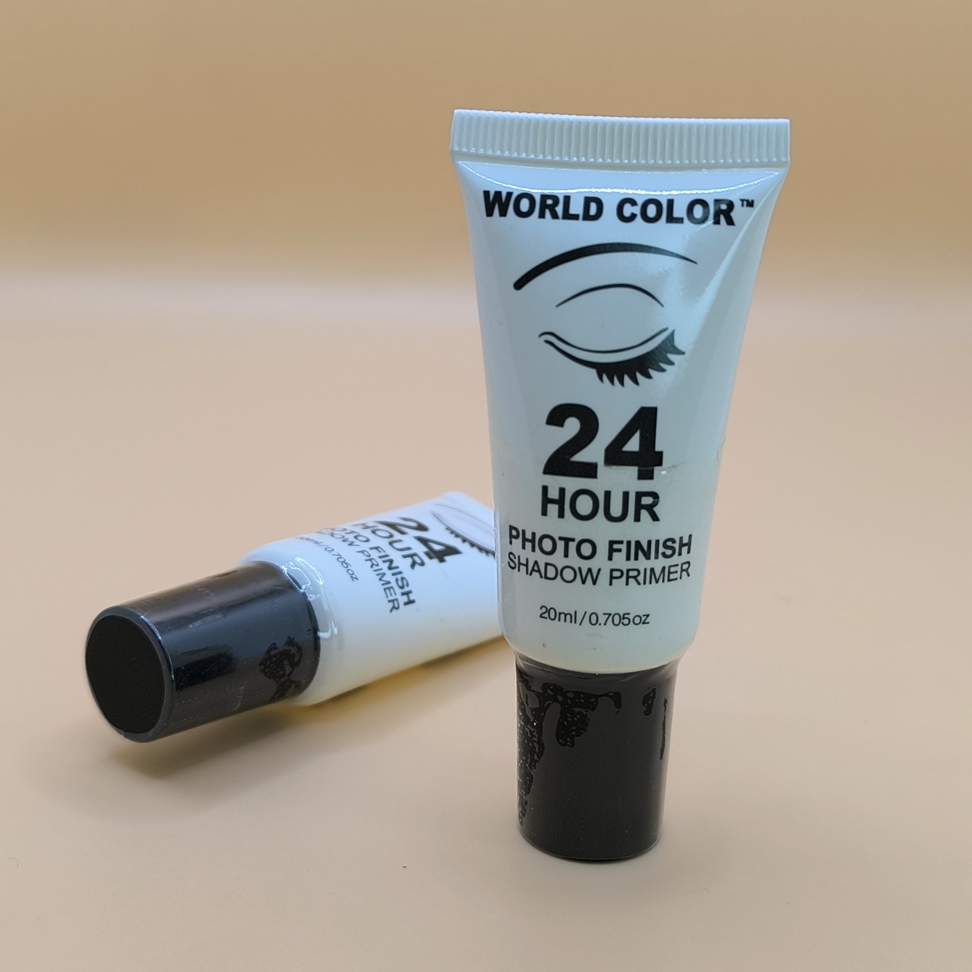 World Color 24 Hour Photo Finish Eyeshadow Primer