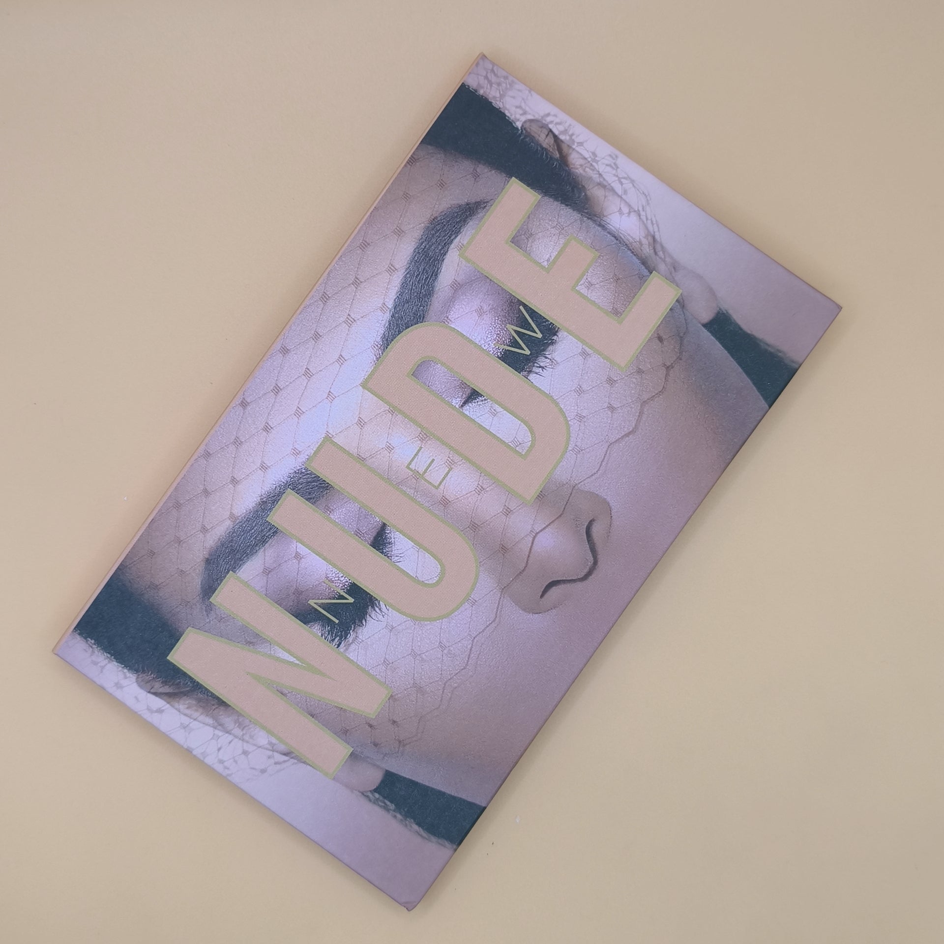 Nude New Eyeshadow Palette