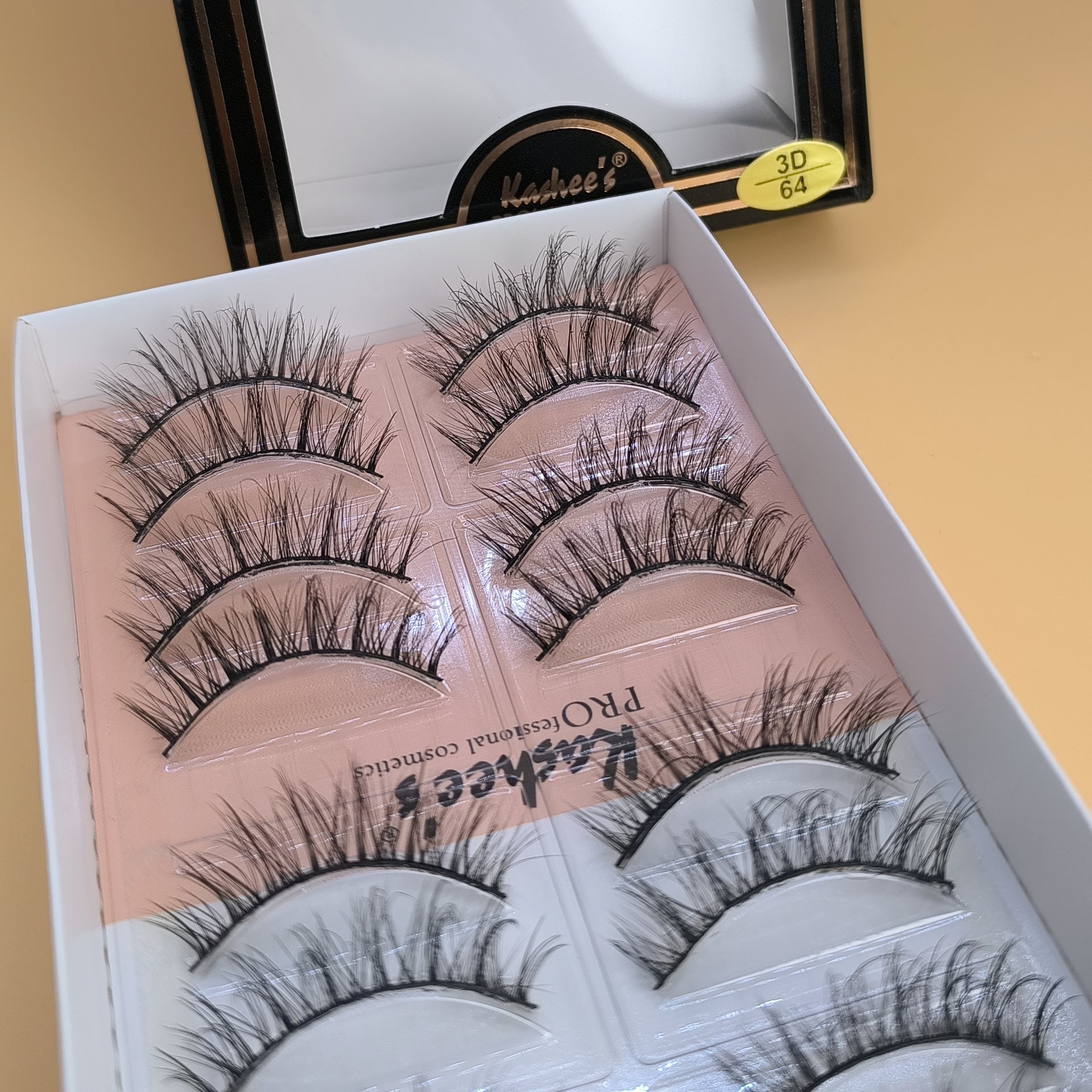 Kashees Eyelashes