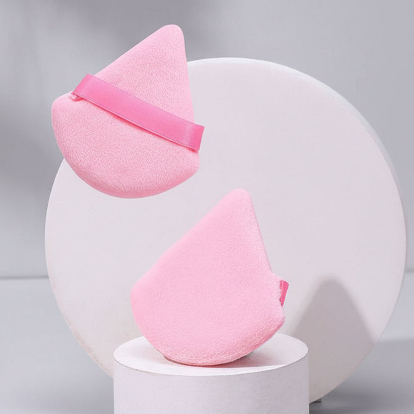 2 in 1 triangle makeup Puff ( Random color )