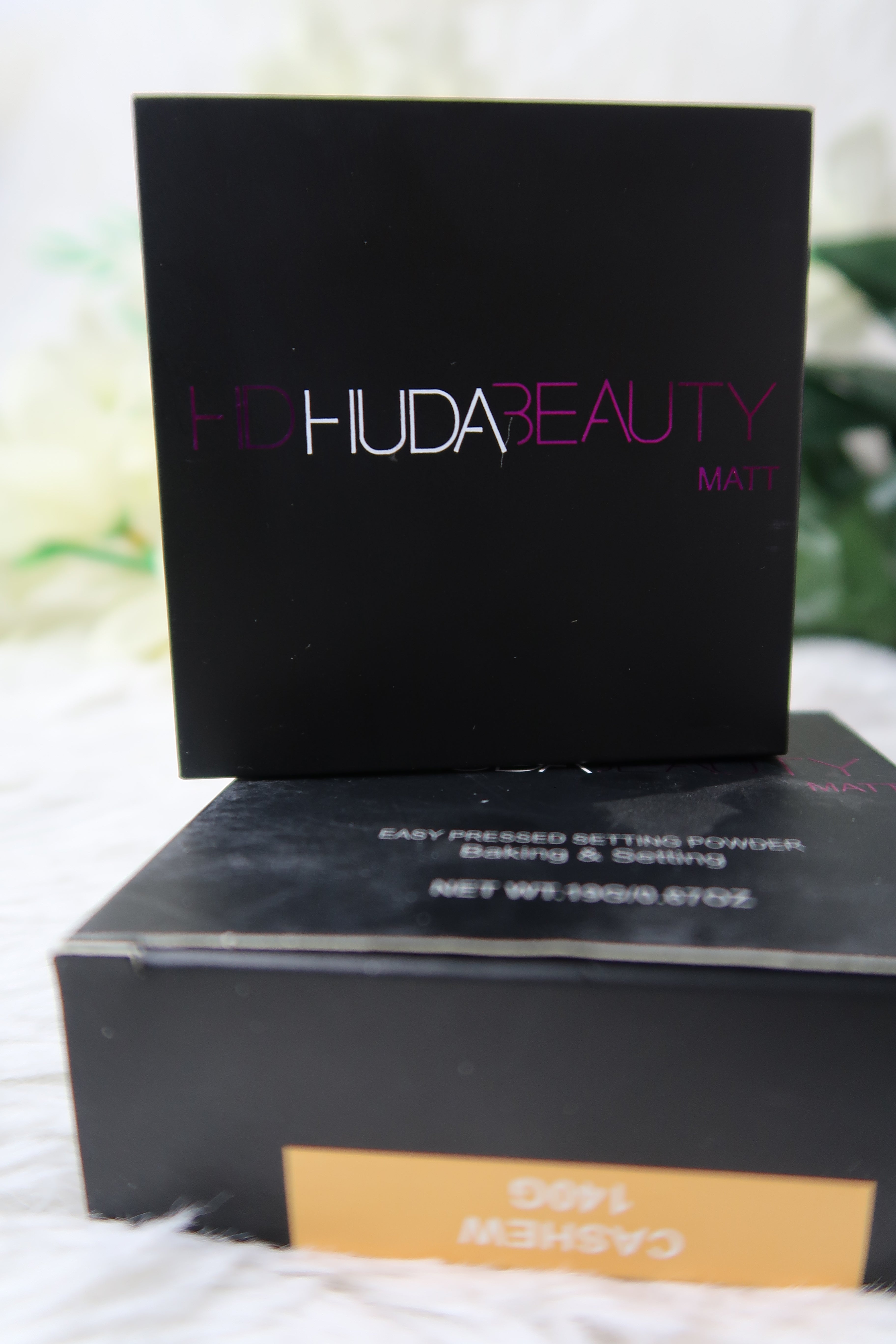 HUDA BEAUTY Easy pressed Baking & Setting Powder 2 in 1